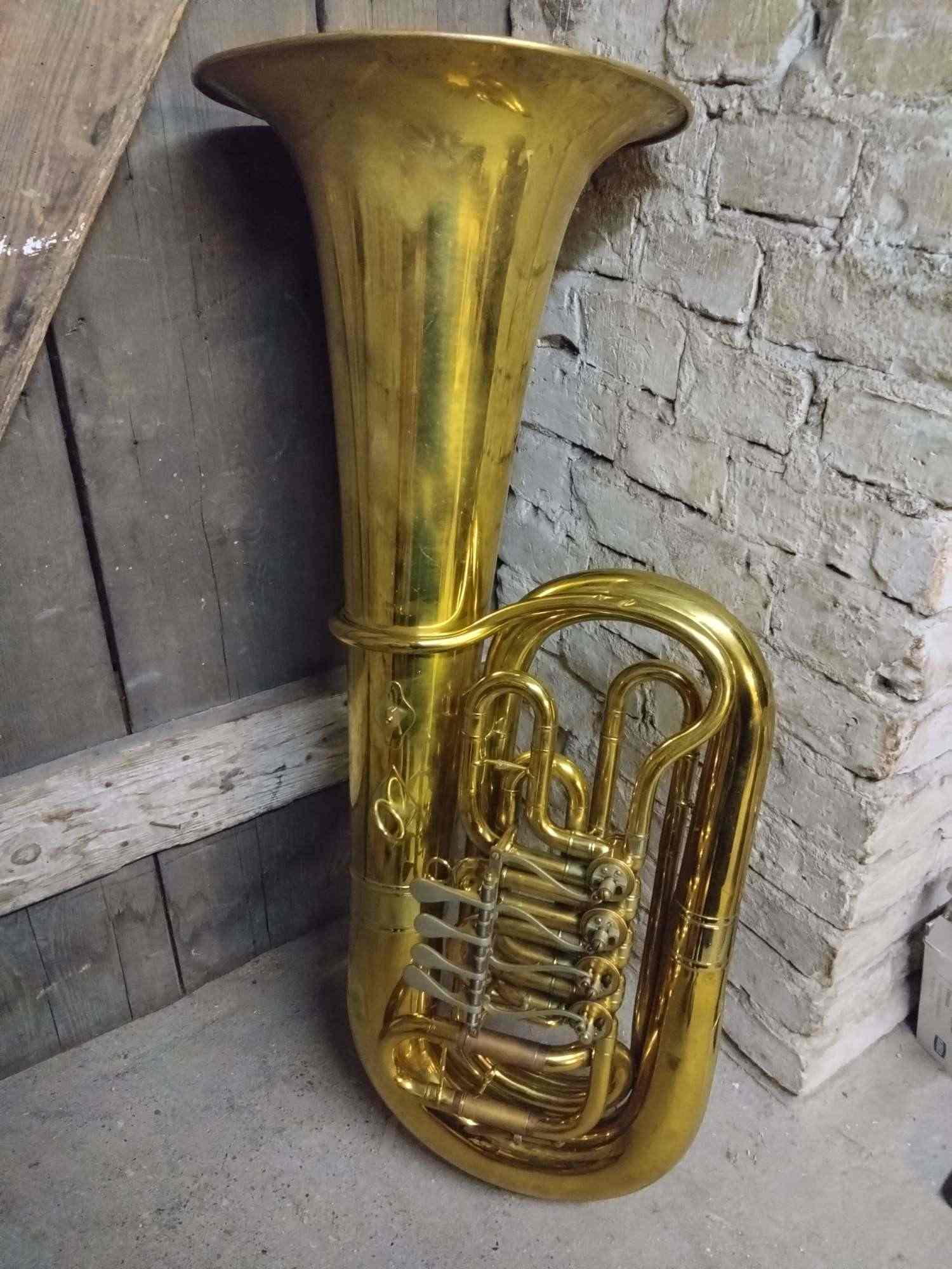 E-Tuba