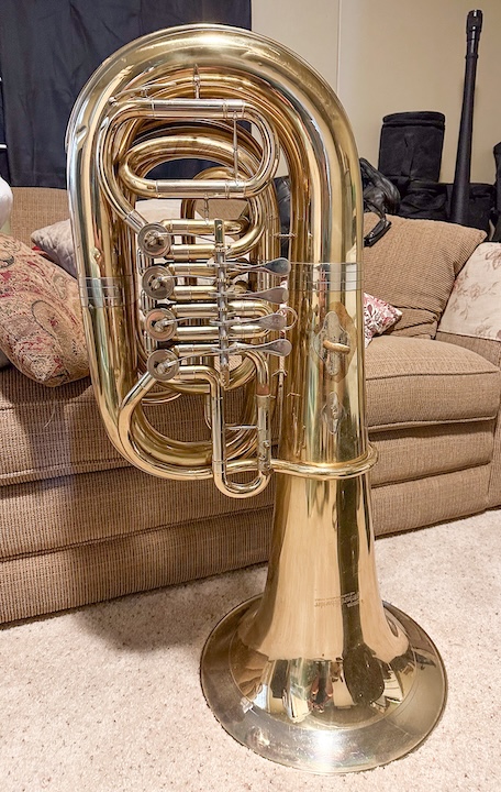 tuba.jpg