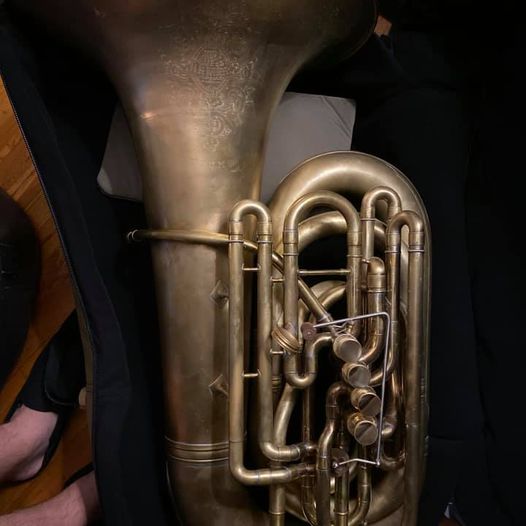 tuba.jpg